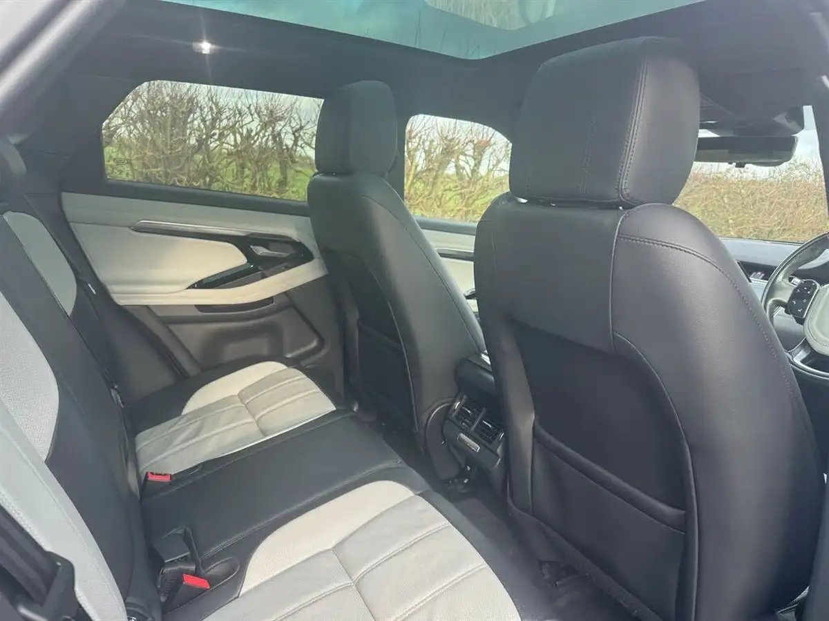 2019-land-rover-range-rover-evoque-20-d180-first-edition-big-14