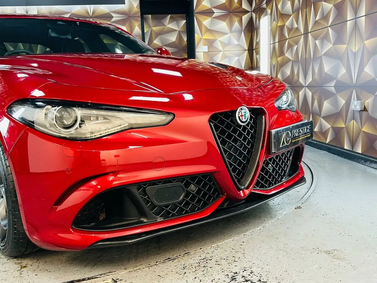 2018-alfa-romeo-giulia-29-biturbo-quadrifoglio-big-27
