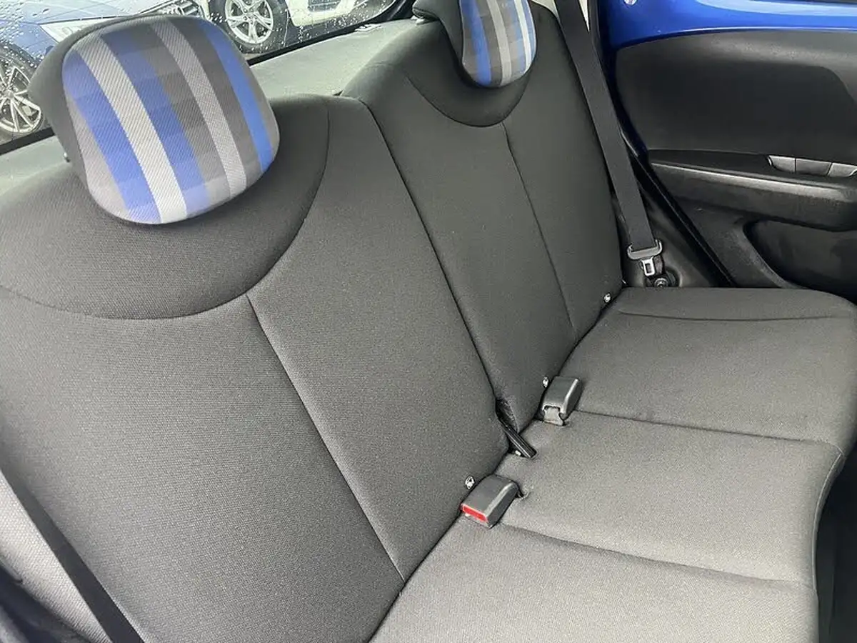2019-peugeot-108-10-collection-hatchback-big-9