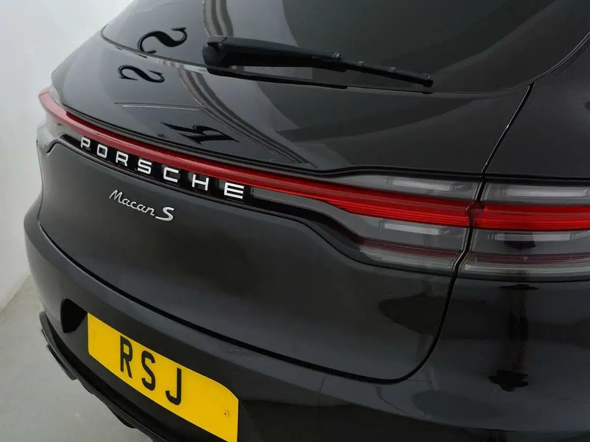 2019-porsche-macan-30-v6-s-big-13