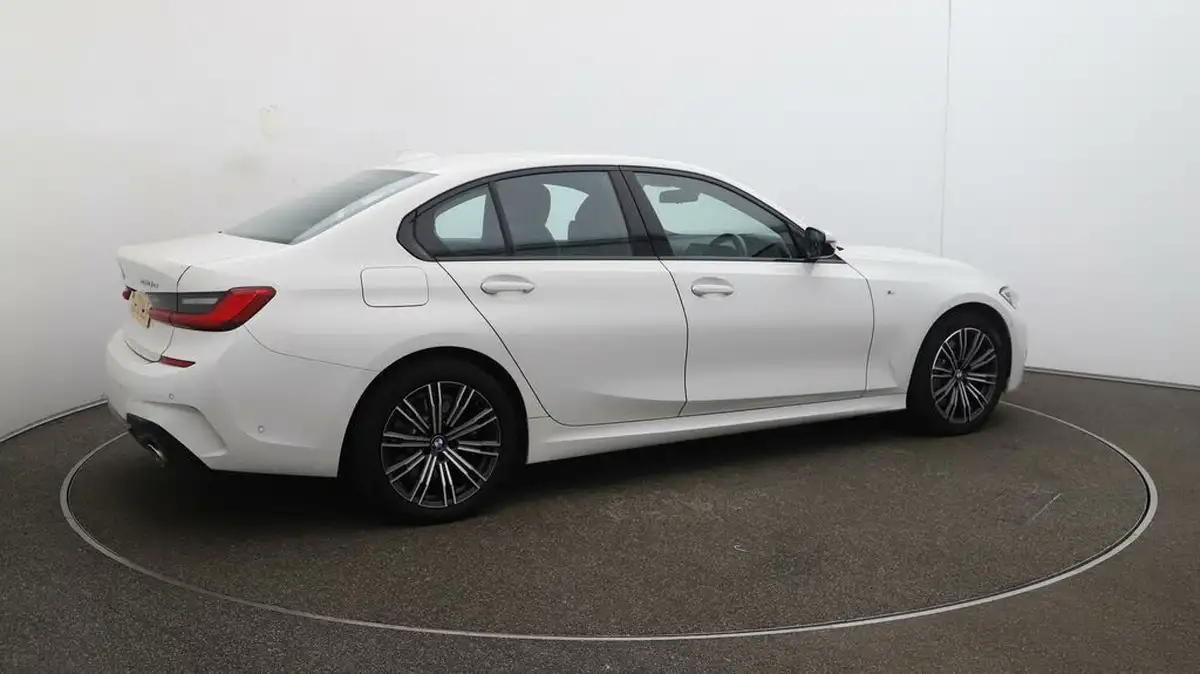 2020-bmw-3-series-20-330e-m-sport-saloon-4d-big-44