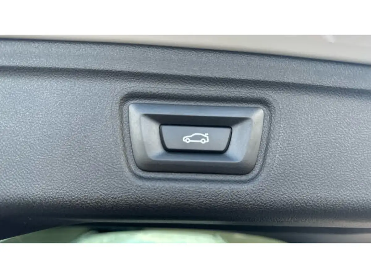 2024-bmw-3-series-20-320i-m-sport-touring-5d-big-27