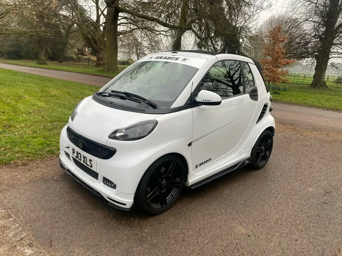 2013-smart-fortwo-10-brabus-xclusive-cabriolet-big-1