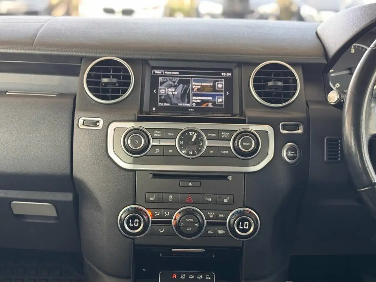 2016-land-rover-discovery-4-30-sd-v6-graphite-big-16