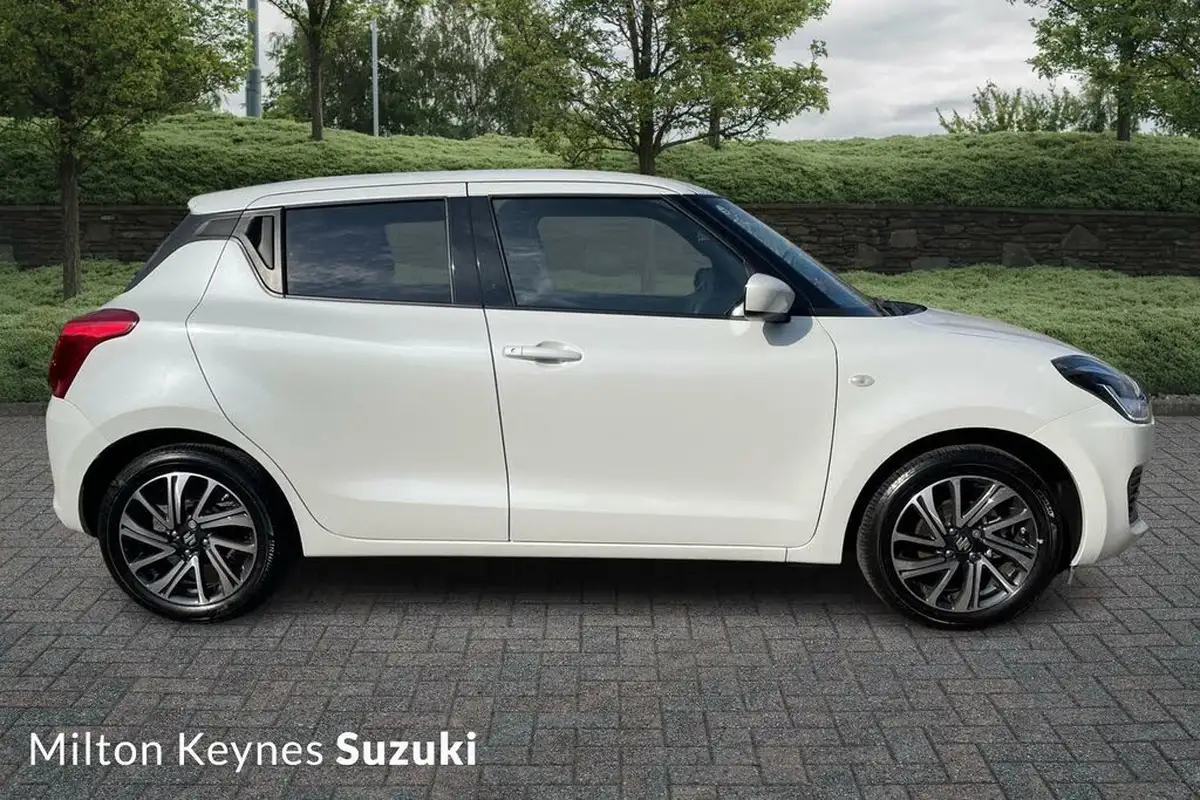 2024-suzuki-swift-12-dualjet-sz-l-big-2