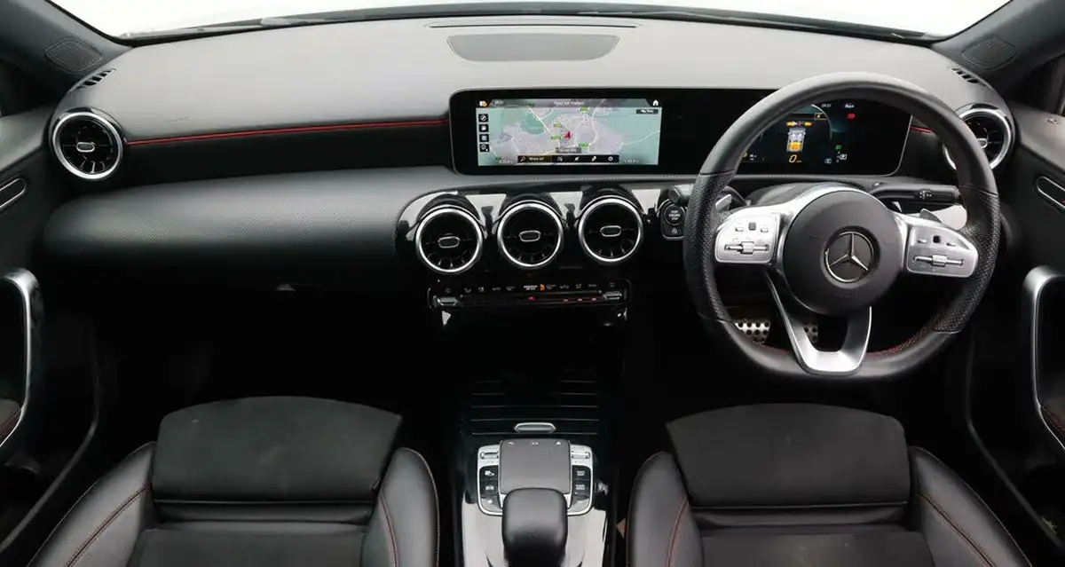 2019-mercedes-benz-a-class-13-a200-amg-line-executive-hatchback-5d-7g-dct-big-13