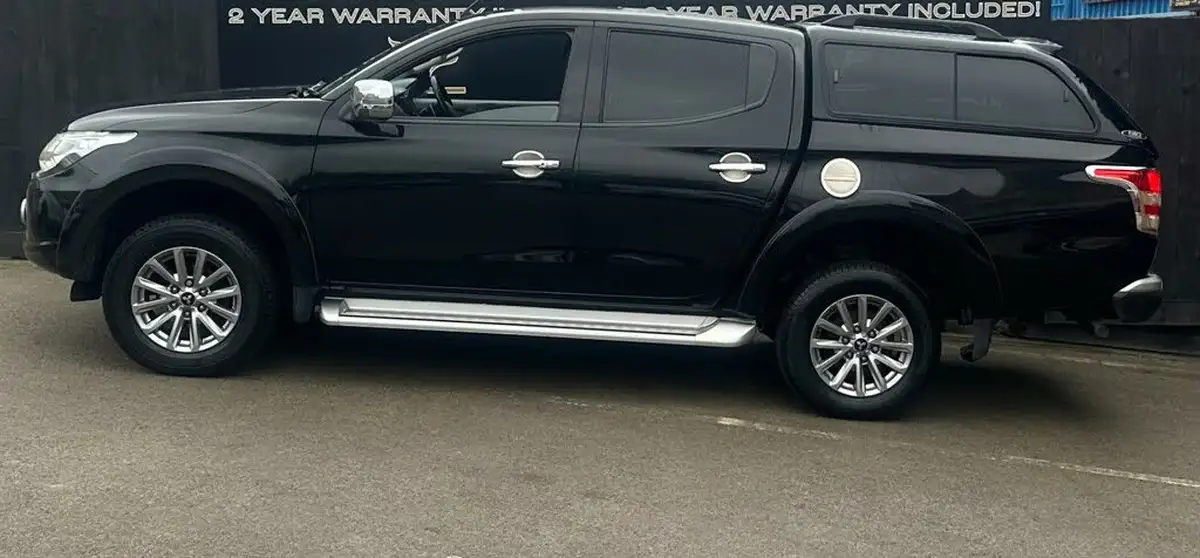 2019-mitsubishi-l200-24di-d-barbarian-eu6b-auto-big-2