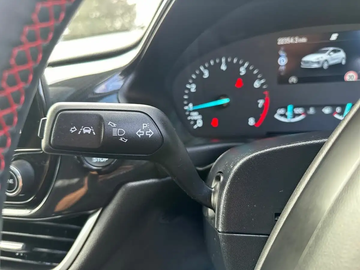 2022-ford-fiesta-10t-st-line-125ps-hybrid-mhev-5d-big-38