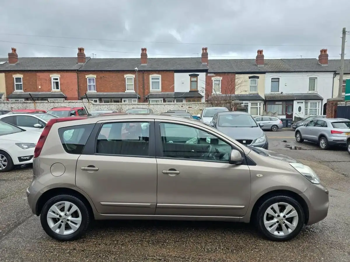 2010-nissan-note-16-acenta-auto-big-1