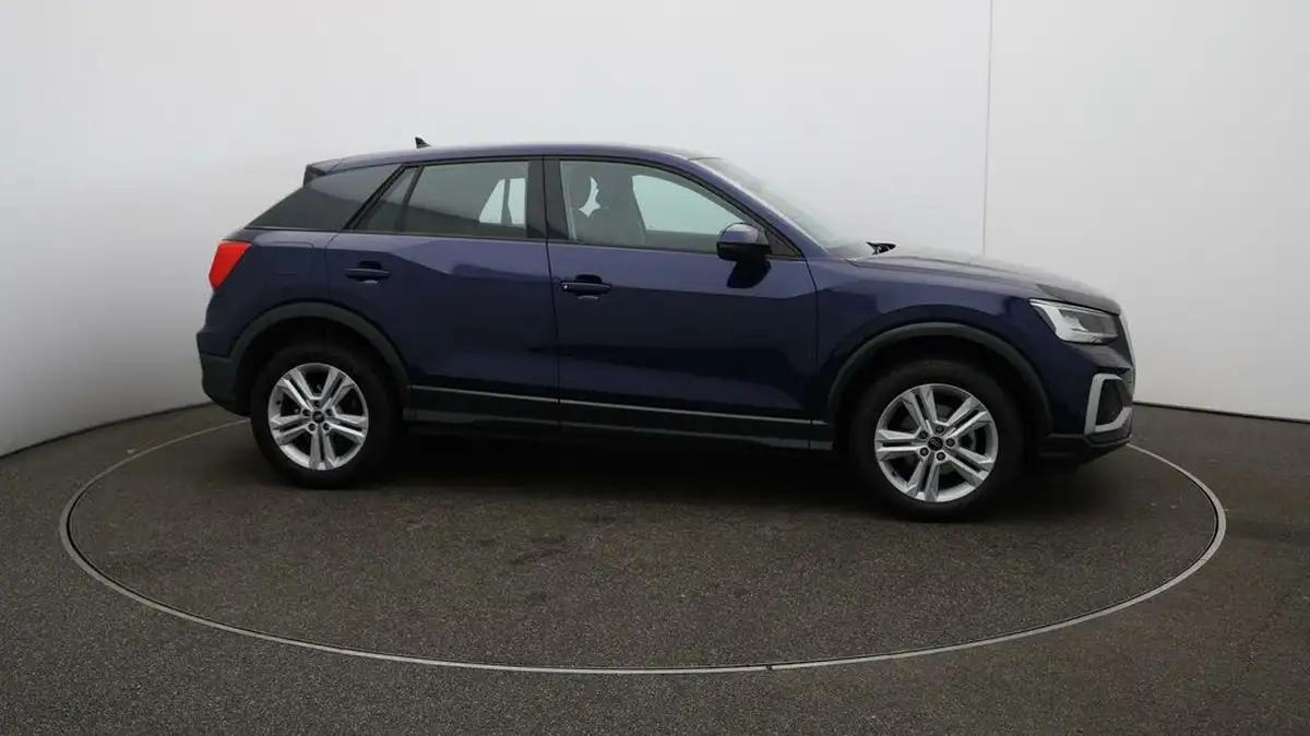 2022-audi-q2-10-30-tfsi-sport-big-40