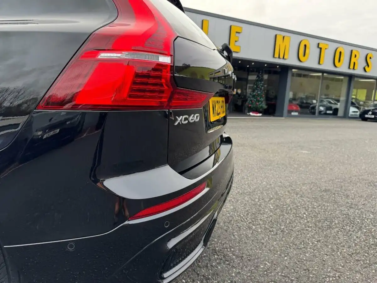 2023-volvo-xc60-20-b5-plus-big-31