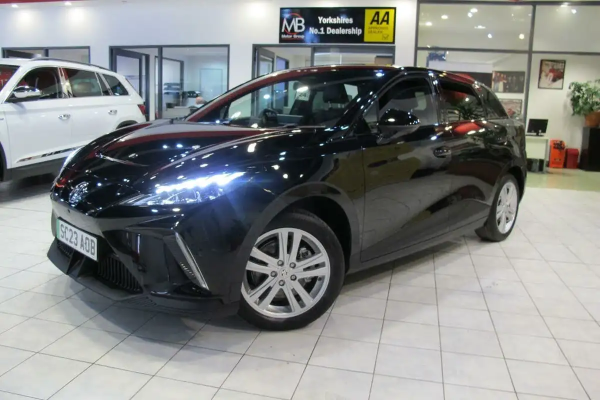 2023-mg-mg4-e-trophy-ev-203ps-long-big-0