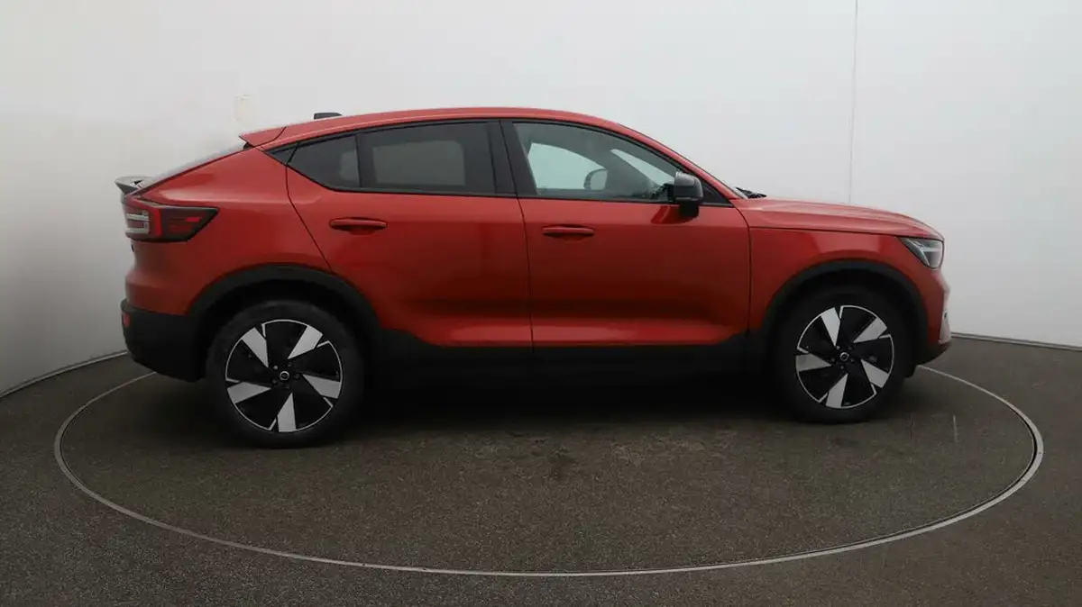 2023-volvo-c40-e-twin-recharge-core-big-48