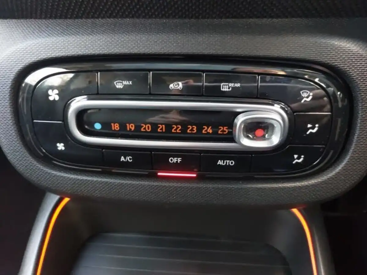 2020-smart-fortwo-eq-prime-exclusive-coupe-big-13