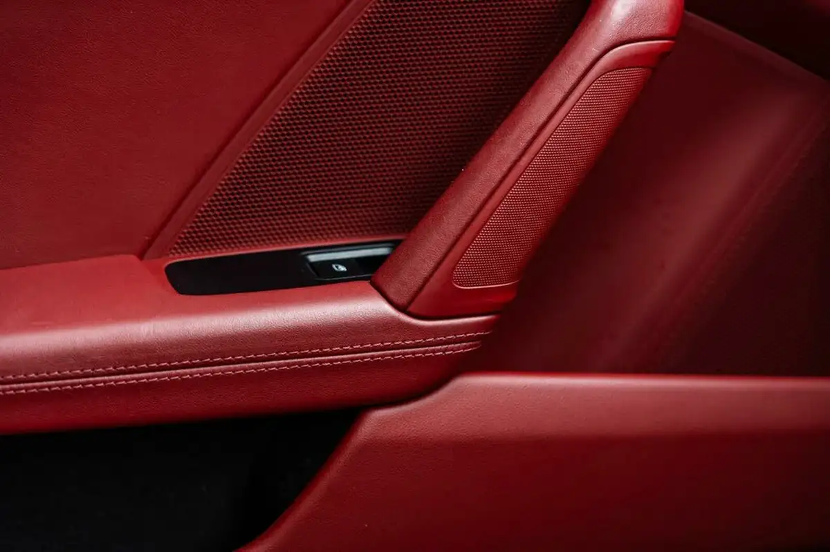 2021-porsche-911-30-carrera-4s-coupe-big-30