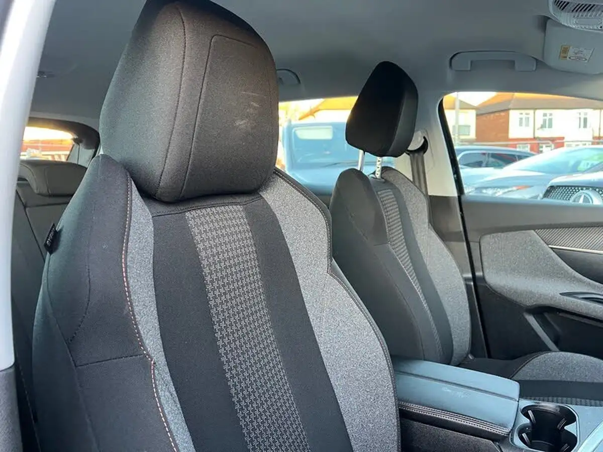 2020-peugeot-3008-suv-15-bluehdi-active-eat8-big-44