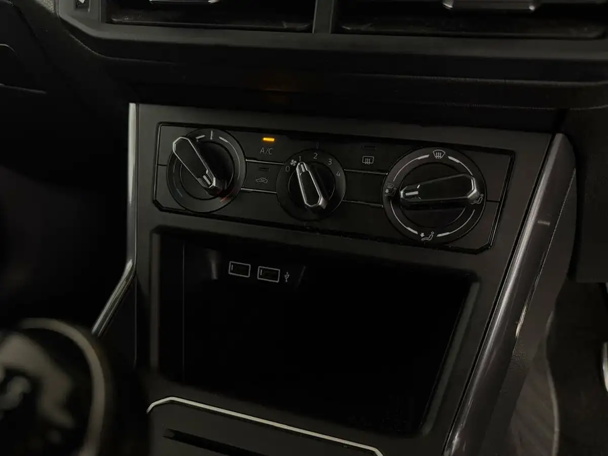 2019-volkswagen-polo-10-tsi-r-line-115ps-big-33