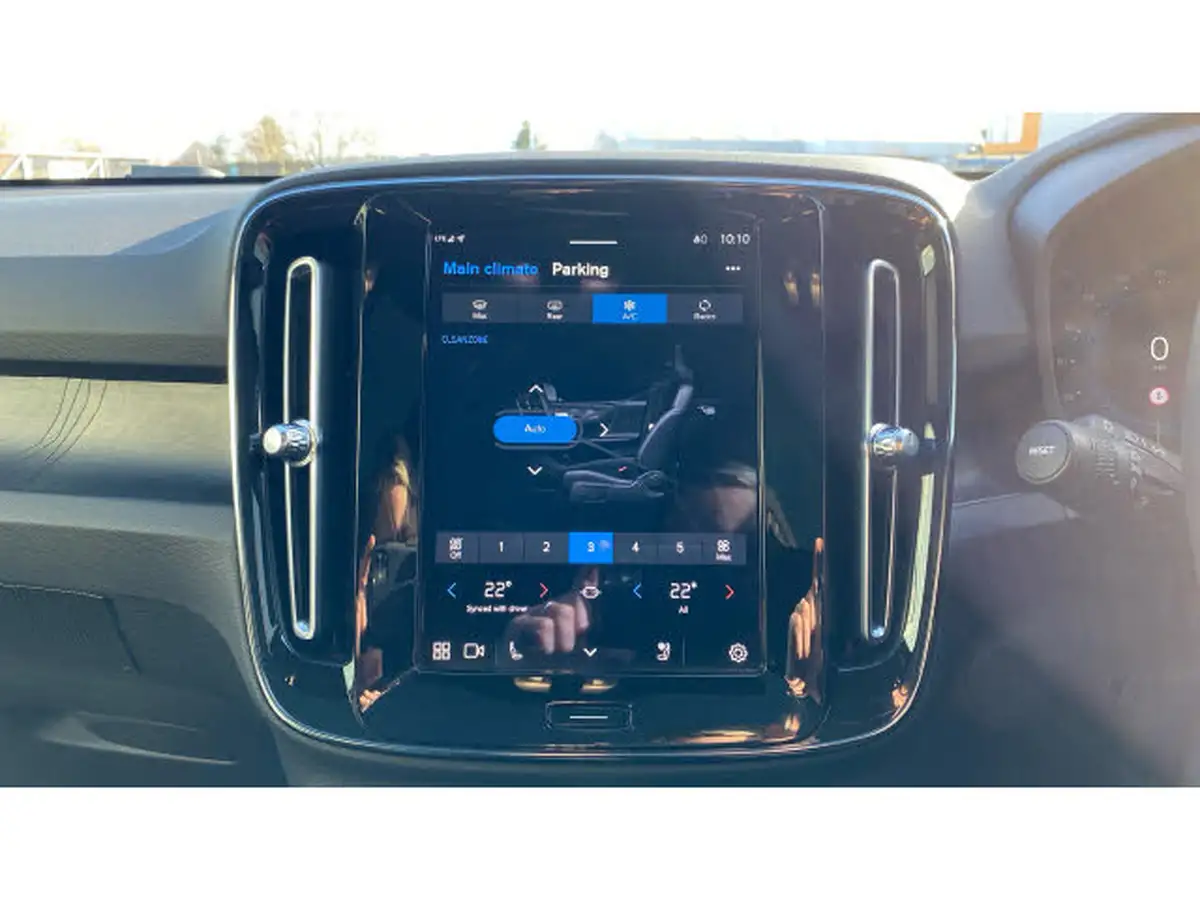 2022-volvo-c40-e-twin-recharge-pro-big-29