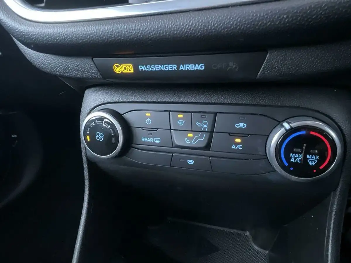 2019-ford-fiesta-11-ti-vct-zetec-5d-big-55