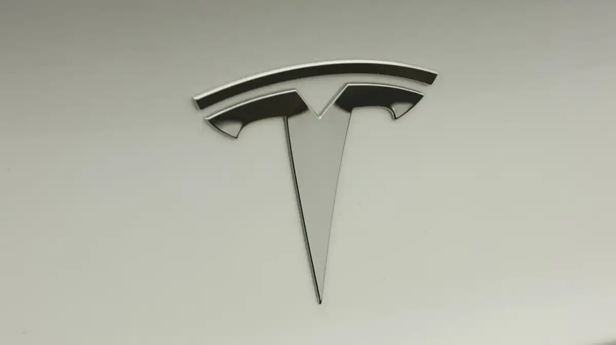 2020-tesla-model-3-e-standard-plus-big-19