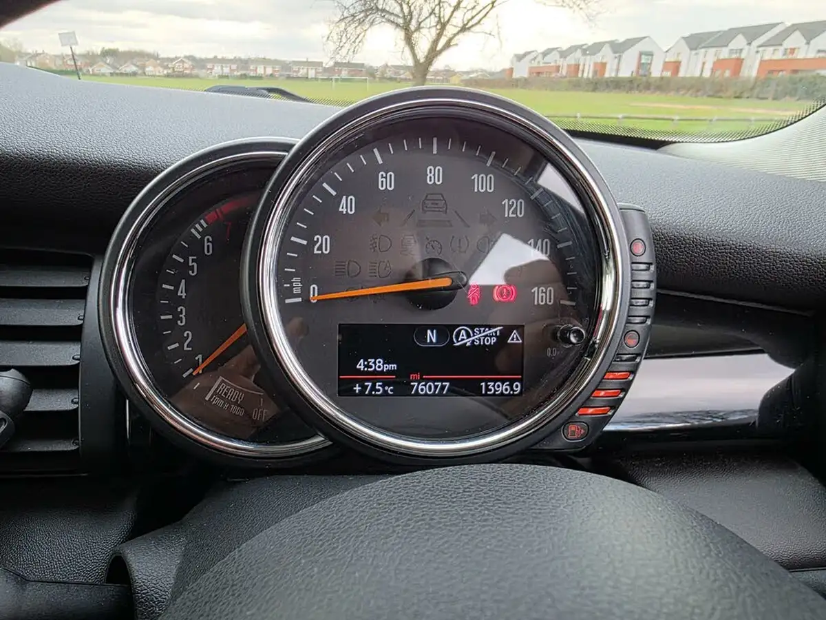 2014-mini-cooper-15-cooper-3d-big-21