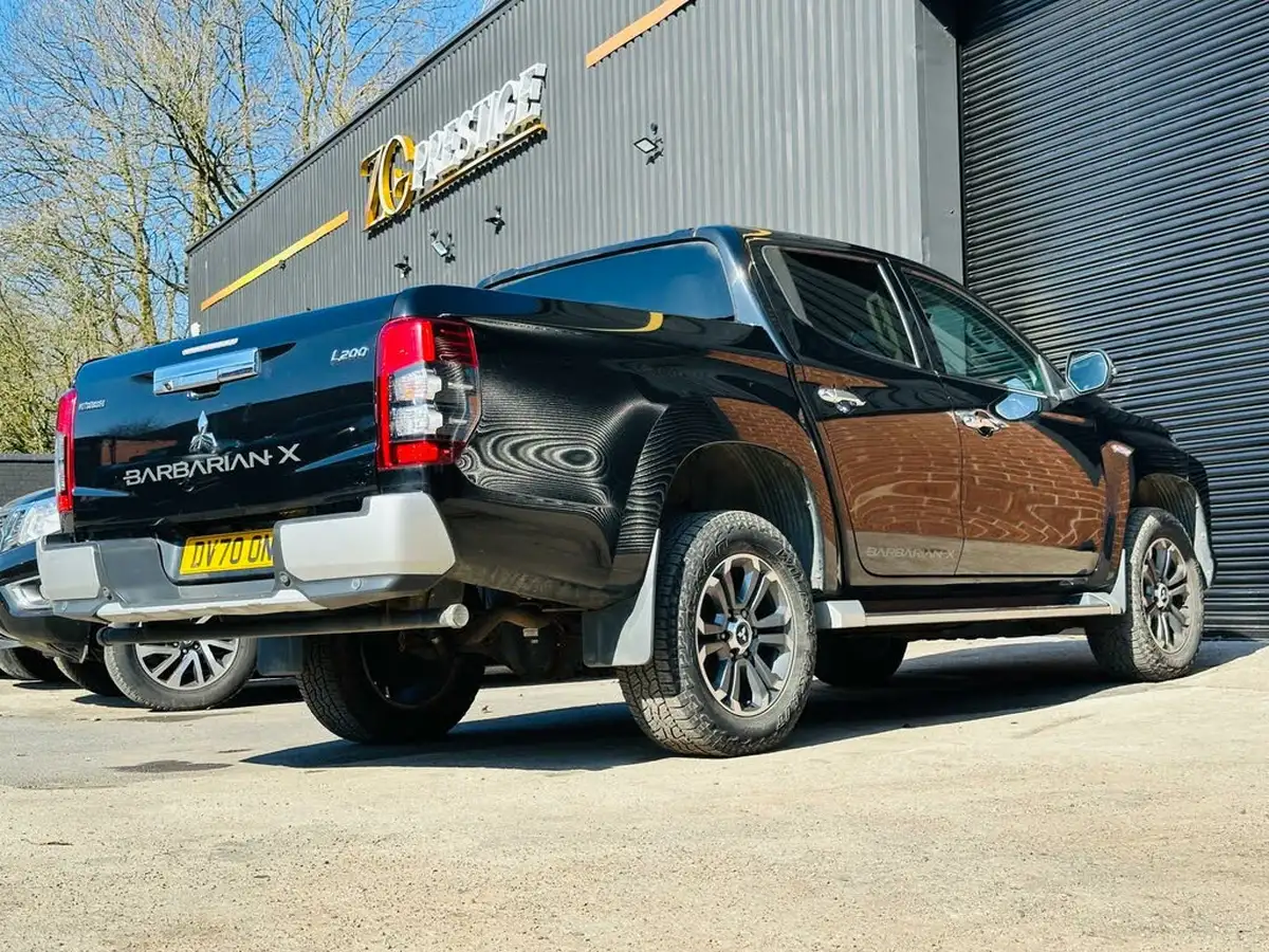 2020-mitsubishi-l200-22di-d-barbarian-x-big-32