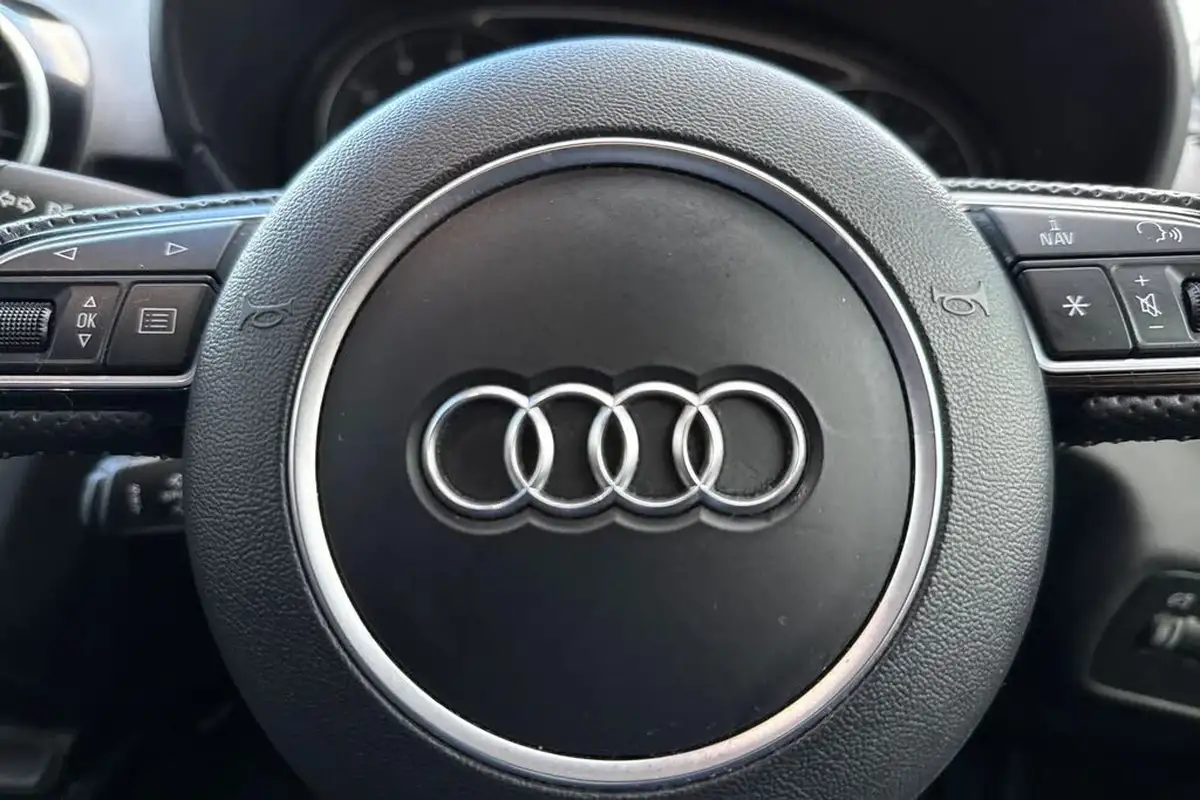 2018-audi-a1-14-tfsi-black-edition-nav-150ps-cod-sportback-5d-big-35