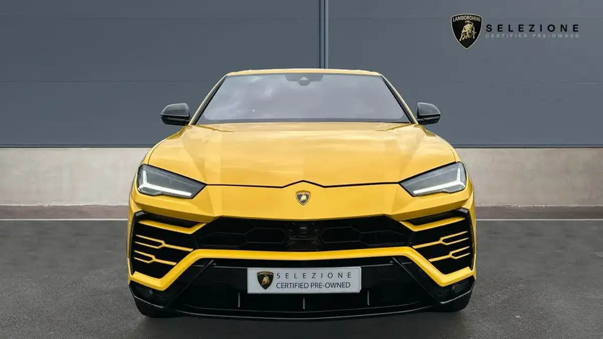 2021-lamborghini-urus-40-no-trim-big-4