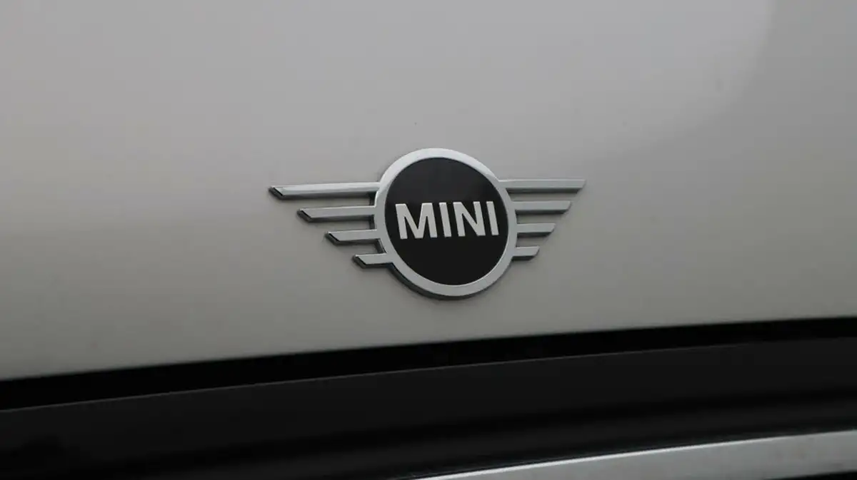 2022-mini-cooper-15-cooper-classic-premium-hatchback-5d-auto-big-22