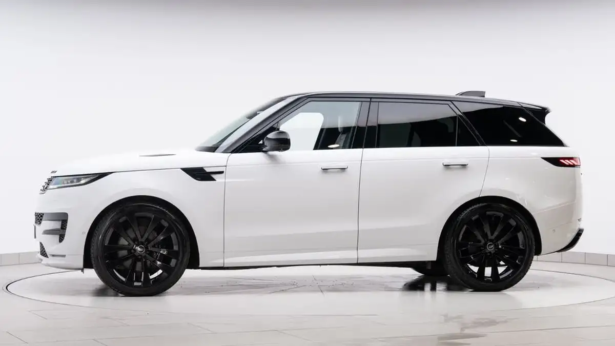 2023-land-rover-range-rover-sport-30-d300-dynamic-se-big-30