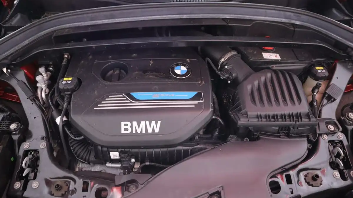 2021-bmw-x1-15-xdrive-25e-phev-sport-big-18