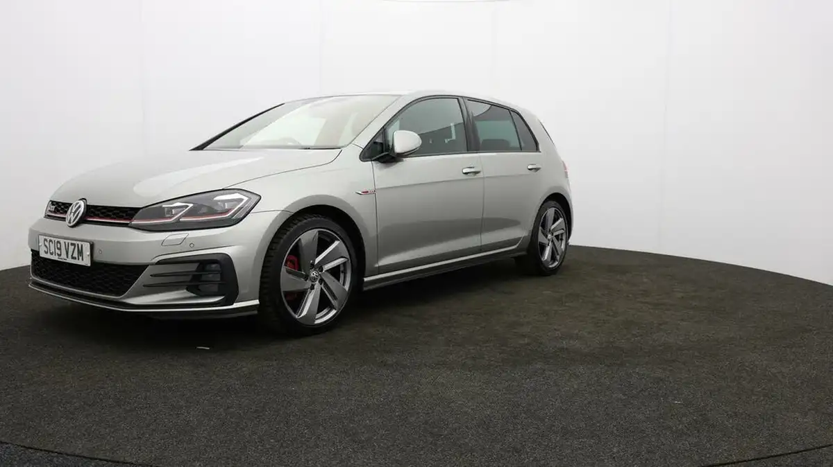 2019-volkswagen-golf-20-tsi-gti-performance-5d-big-2