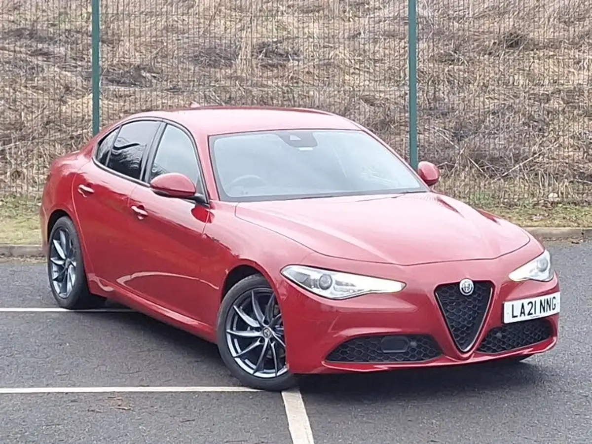 2021-alfa-romeo-giulia-20-sprint-big-11