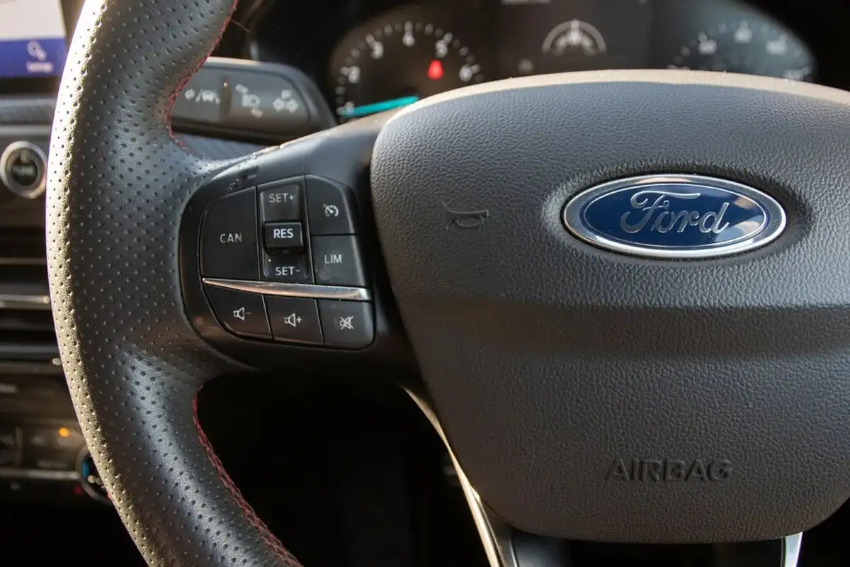 2020-ford-focus-10t-st-line-x-edition-125ps-hybrid-mhev-hatchback-big-20