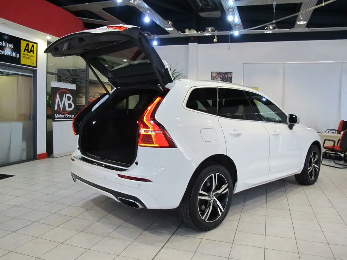 2017-volvo-xc60-20td-d4-r-design-awd-geartronic-big-63
