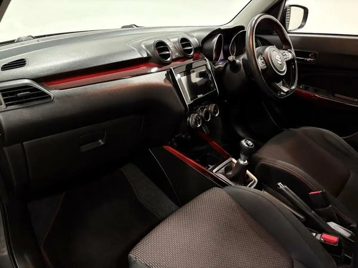 2018-suzuki-swift-14-boosterjet-sport-big-10