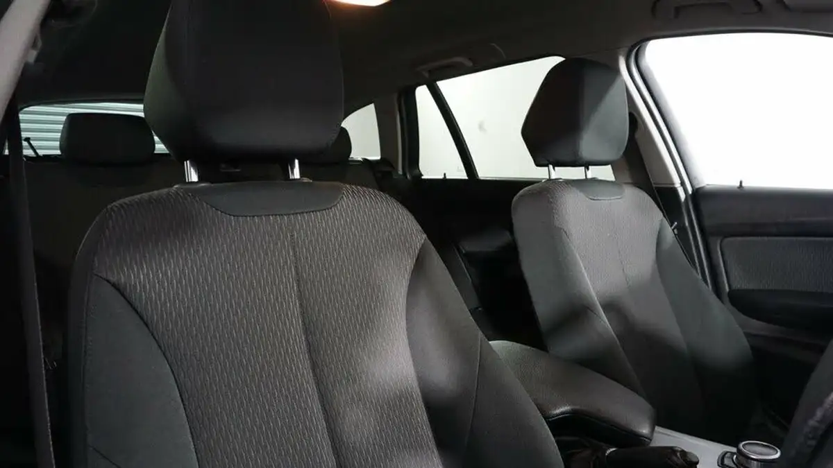 2018-bmw-3-series-20td-318d-se-touring-5d-big-9