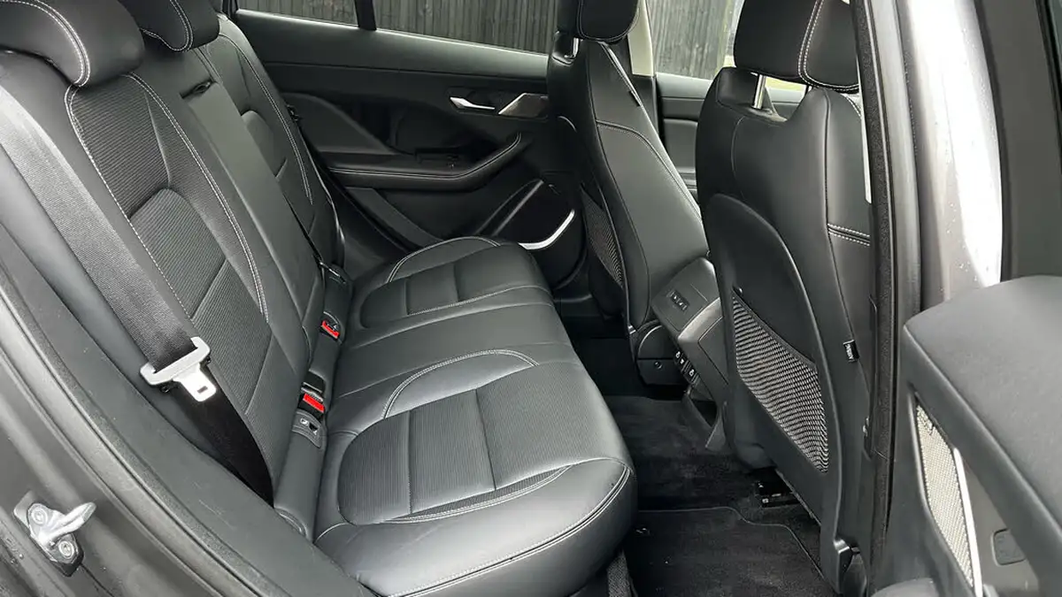 2021-jaguar-i-pace-ev400-hse-big-17