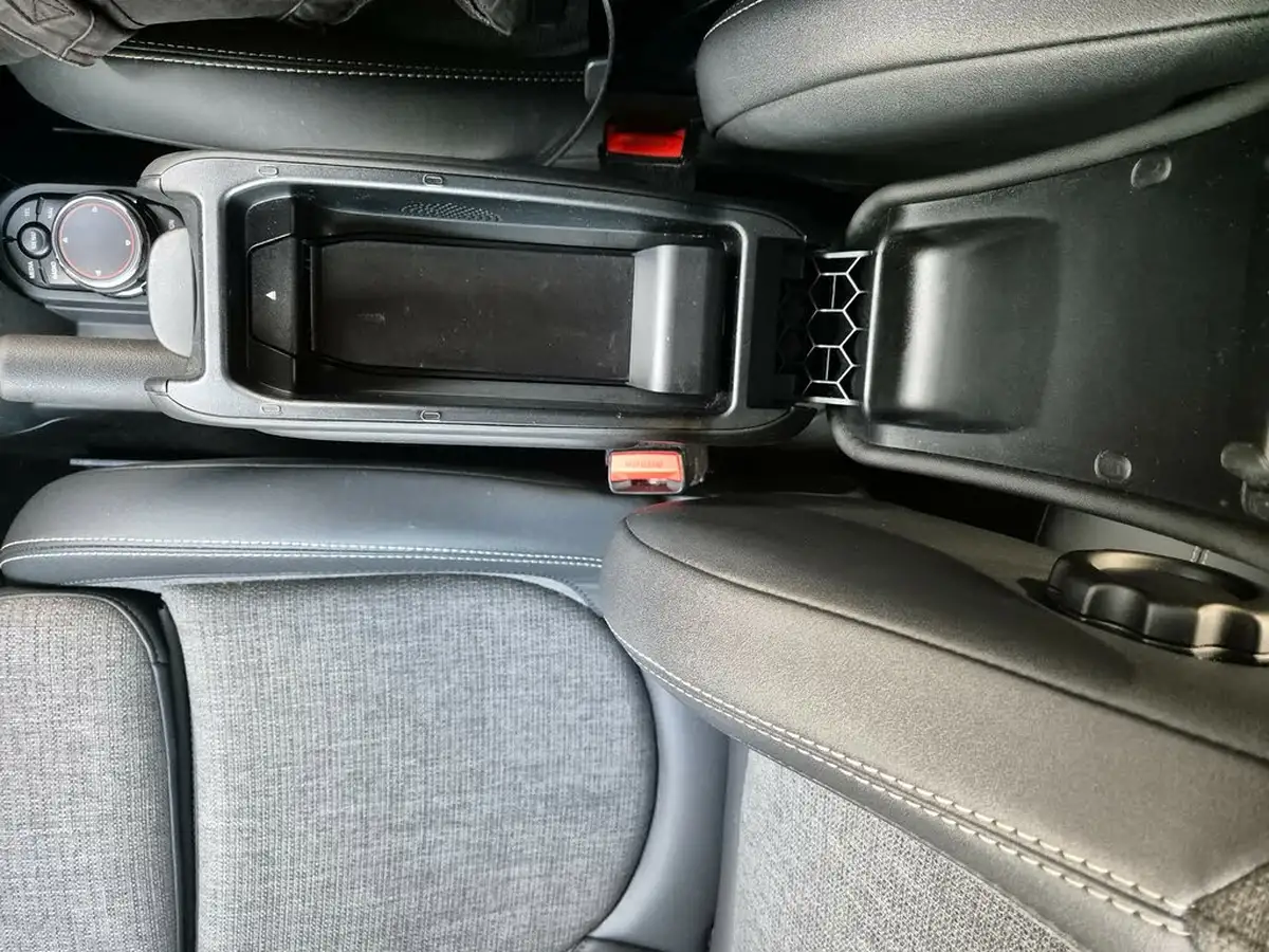 2014-mini-cooper-20-cooper-s-3d-sport-auto-big-36