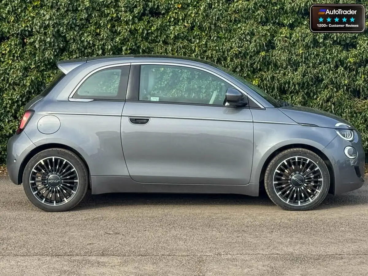 2022-fiat-500-e-la-prima-big-5