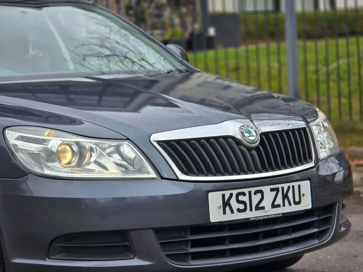 2012-skoda-octavia-14-se-plus-tsi-122bhp-plus-hatchback-big-13