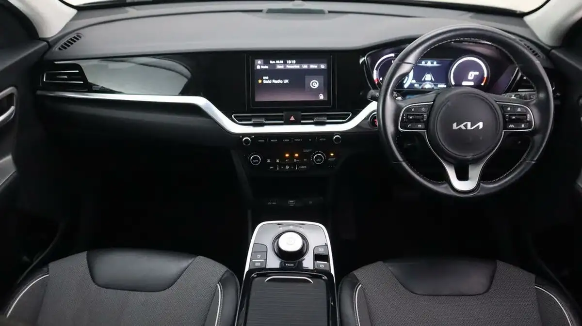 2022-kia-e-niro-ev-2-134bhp-39-big-12