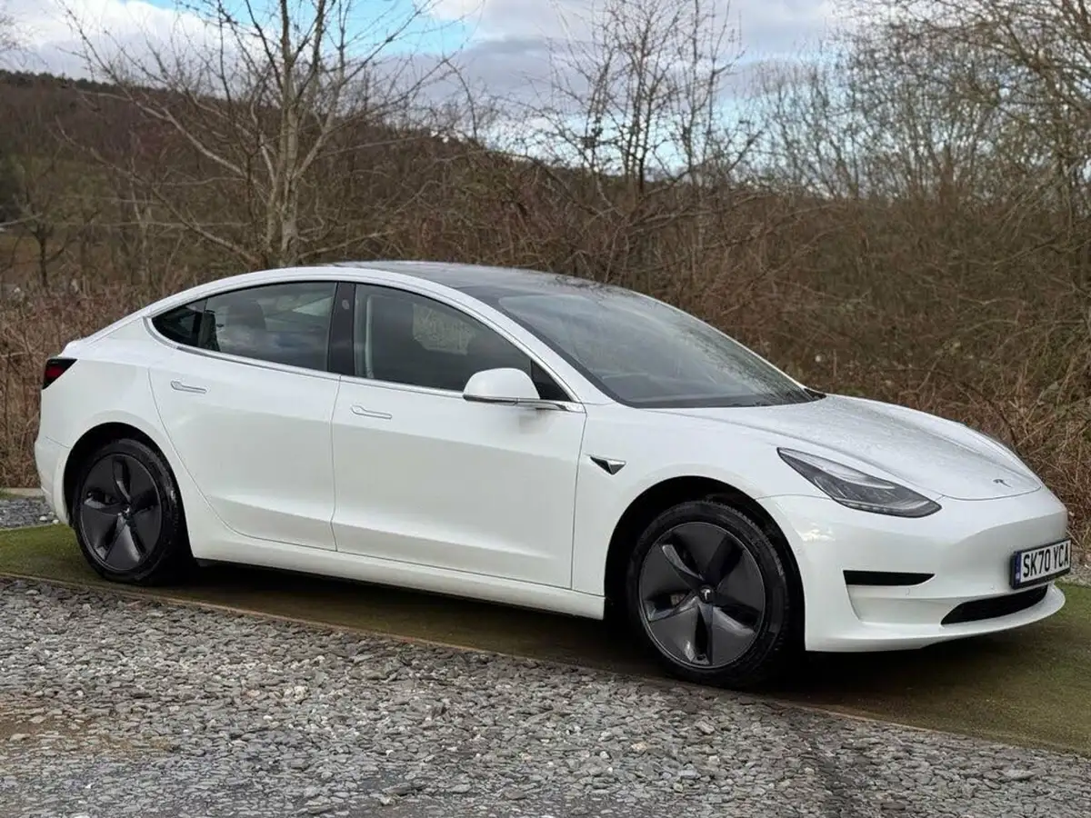 2020-tesla-model-3-e-standard-plus-big-3