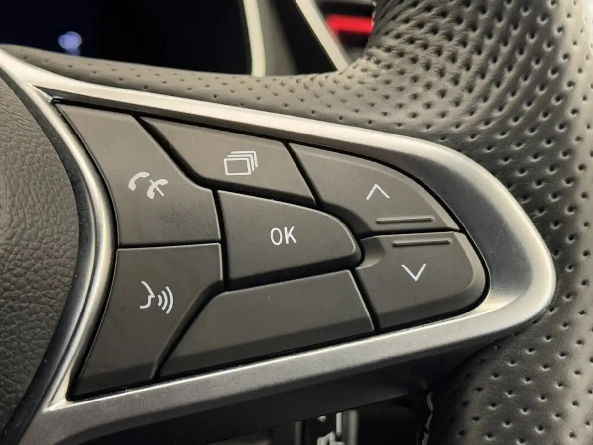 2023-renault-clio-16-rs-line-140ps-rs-line-e-tech-hybrid-big-20