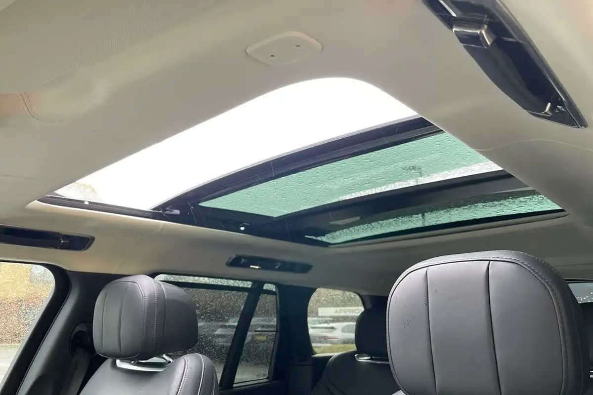 2023-land-rover-range-rover-30-d350-se-big-44