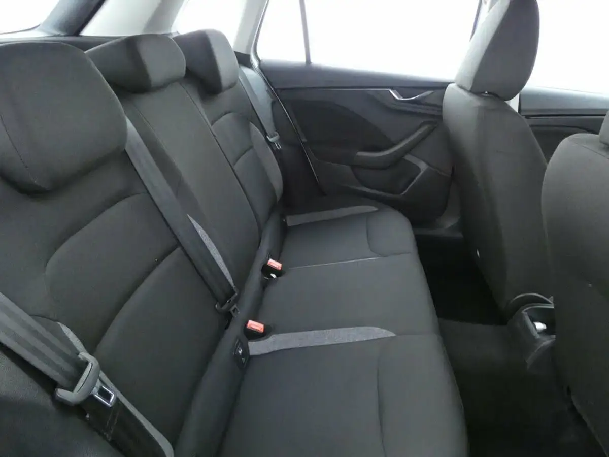 2022-skoda-kamiq-10-tsi-s-big-11