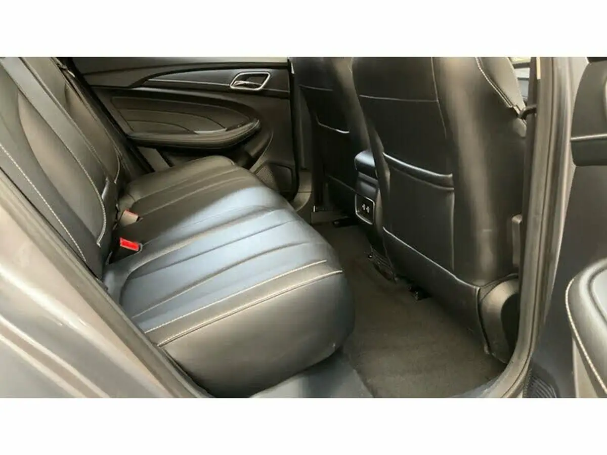2021-mg-mg5-e-exclusive-ev-big-8