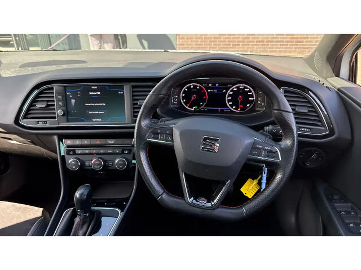 2020-seat-leon-15-tsi-evo-fr-black-edition-150ps-hatchback-dsg-big-9