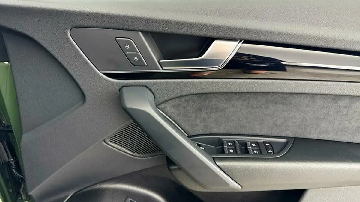 2024-audi-q5-20-40-tdi-black-edition-station-wagon-big-18