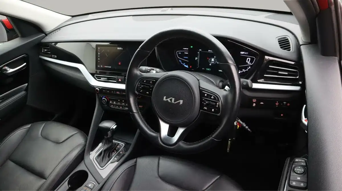 2022-kia-niro-16-gdi-3-156kwh-big-9